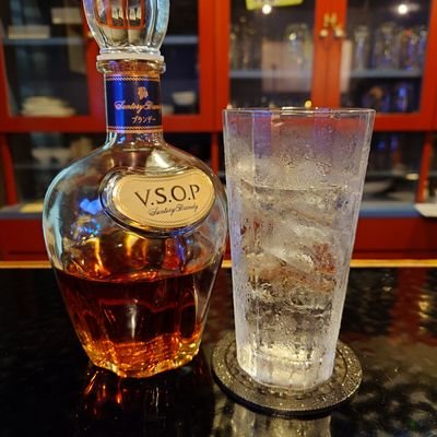 24_well's profile picture. 