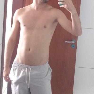 huguin2310's profile picture. 