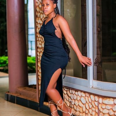 Student @officialmubs| Munyankore|Christian| Former Headgirl Single High School Product| Arsenal fan🥰| Music lover💯🎙️