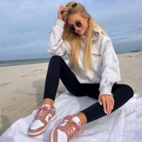 Ava (@ava123542) 's Twitter Profile