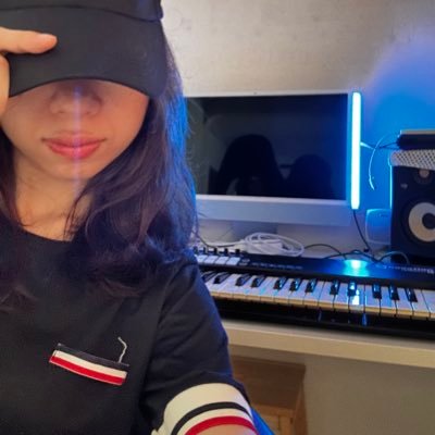 Beat maker 🔥 Piano Instructor 👩🏫 Music-Lover 🎶 📧 venetianvbusiness@hotmail.com