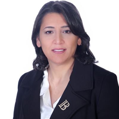 شاعرة، ناقدة أدبية، باحثة دكتوراه في الجامعة اليسوعية
https://t.co/WMdiP9QMmt
https://t.co/Xa89g9w0LD