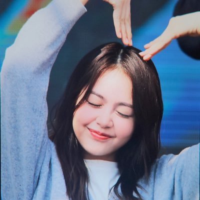 yangone12138's profile picture. #Hearts2Hearts #하츠투하츠 #CARMEN #카르멘