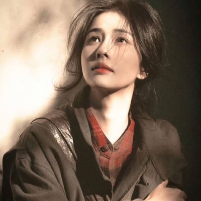 iiubaimengyan's profile picture. 🍍🦌 梦妍吃饭了没?