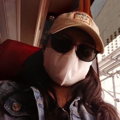 jrnlrll's profile picture. mikmik