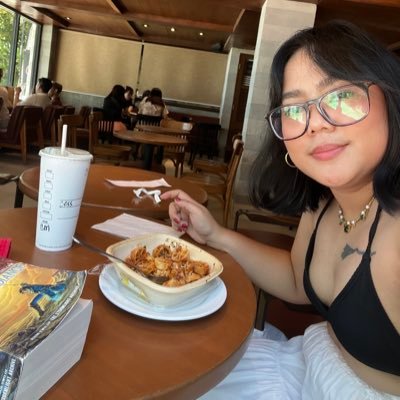 taylorswept's profile picture. no