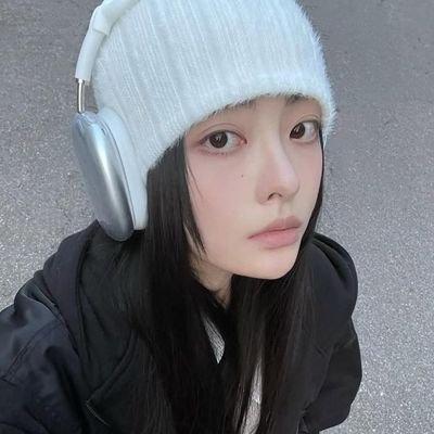 sihapsyche's profile picture. 18 | your future psycholog 🔱