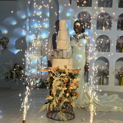 Peachescakesncm's profile picture. lost old account 😔…Delivering beautifully crafted cakes to you and your loved one! For orders- call/WhatsApp- 08117659288