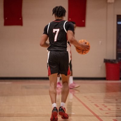 _iamTs3's profile picture. sophomore- 6’1 185 lbs combo guard. 3.0gpa (2404803414)  Frostburg state university