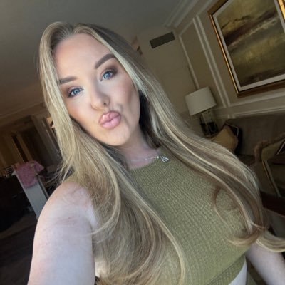 susan_griffin_'s profile picture. Available for fun🍻🥂