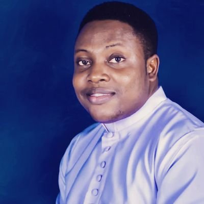 A City of God✝️|| Under Construction 🚧|| Anglican|| Gospeller|| Worshiper|| Incurable Logical Optimist|| Chelsea💙