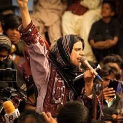 عظیم ہیں وہ لوگ جو انفرادی زندگی اور خواہشات کو
اجتماعی خوشحالی پر قربان کرتے ہیں
(امین بلوچ)