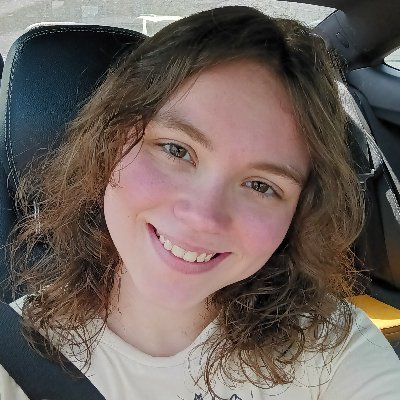A cozy streamer/youtuber who just wants to help people smile!