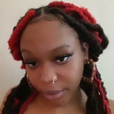 @Lilbootygoldie is my only bck up page it’s is my only page beside my back up page 😝 $15 dm fee I don’t not text for free