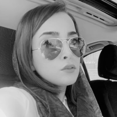 imniyayesh's profile picture. it's only temporary. All of it 🙌🏻