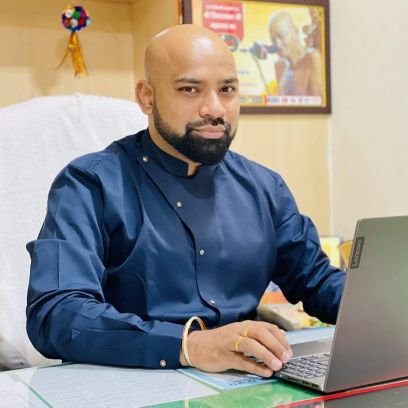 लेखक,चिंतक,घुमक्कड़,पत्रकार,सीईओ केएनएन मीडिया हाउस, और साथ ही राष्ट्रीय अध्यक्ष संत कदम संगठन “मीडिया प्रभारी”राष्ट्रीय गोलशृंगारीय जैन समाज (दिल्ली)