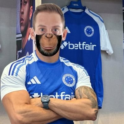 Jornalista, Psicólogo e Sociólogo. Analista de futebol no twitter. Setorista do @Cruzeiro. Aqui eu dou opiniões ácidas! Conta reserva: @Elmacacocec
