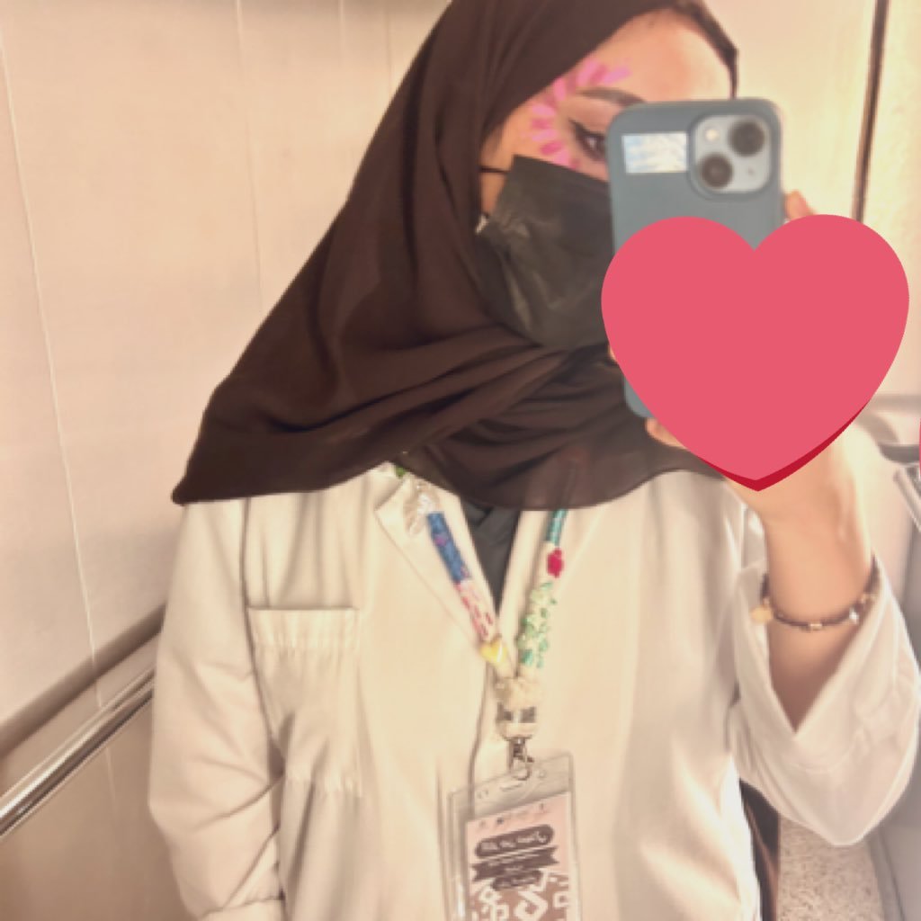 Pharm D student in @cocp223 #KFU | president of @cocp_kfu 💫 Health volunteer, Head of planning and development department in @jeel_club, and more 💊🃏