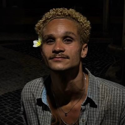 becasquilha's profile picture. 