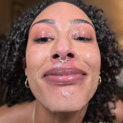 I'm available for meetup hmu on telegram https://t.co/hmFMEglFZf