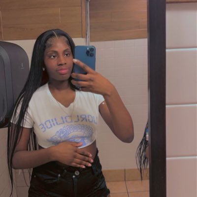 NajaaahR's profile picture. 