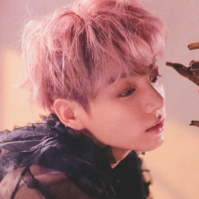 carito_jk's profile picture. 방탄소년단 = 🏡