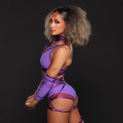 Psalm 46:5 • I WWE and NXT Superstar NXT Women's North American Champion #TheStandOut