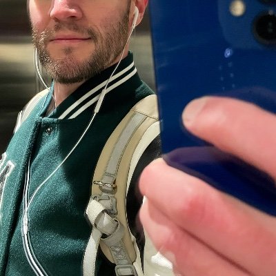 chrisrobz13's profile picture. Just a guy.