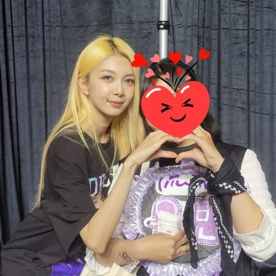 家有三子-龐米,希望,噠噠
Dreamcatcher 3rd Membership
7 Doors of the X'mas 12/24.25
Dreamcatcher’s 1st:🏆🏆🏆🏆
Billlie’s 1st:🏆
🐼Insomnia🧸
🦊Belllie’ve🌙