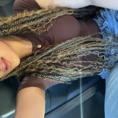 xoxonmj's profile picture. 