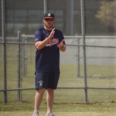 Dallas Tigers Northeast/ JPII Baseball. Former ballplayer, golfer in progress.