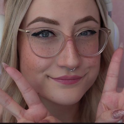 ♡ Highland Cow Vtuber/Full time streamer and Liminal Spaces Dreamer ♡ Ubisoft and Official Throne Partner