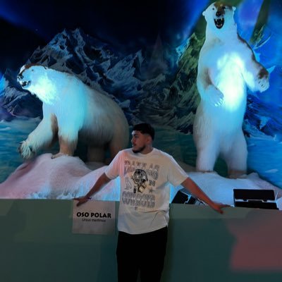 regmurillo's profile picture. @lizzeterdz 🤪💛