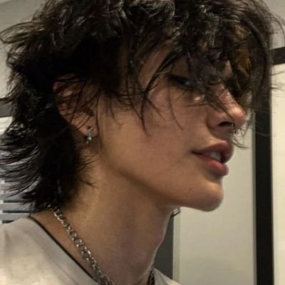 nilecrokodile's profile picture. Hum vo hai Jo Khuda ko bhool gaye Tum meri jaan kis Ghumaan mein ho