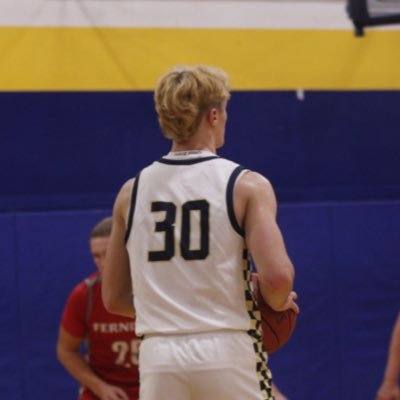 Del Norte High school, Crescent City Beasts, Class of 2027, PG/SG/SF, 3.5 GPA, 5”11, 175 lbs, LDS, 707-218-4242, sawyerfry11@gmail.com