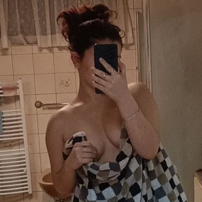 _bunny_p33's profile picture. 21 | female | all genders welcome