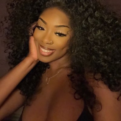 I write and produce film/tv. Occasionally acting and popping up on your tv screens 🤗 IG:adeniketv forever yapping.