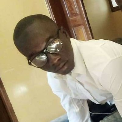 Bonjour, je m'appelle Ibrahim Khalill etudiant