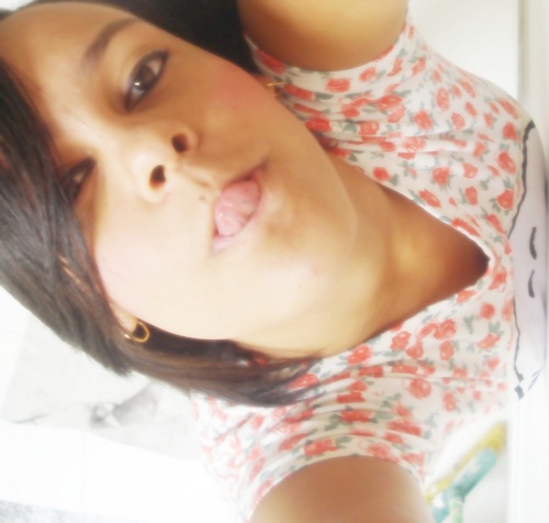 Agora sou uma nova mulher, e por sinal, uma mulher muito bem decidida e que sabe muito bem o que quer, e nesse caso, não é mais VOCÊ! Só lamento!