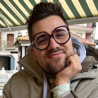 DOUTORANDO EN RELACIÓNS LABORAIS Laboralista de profesión e feminista de convicción. ABOLICIONISTA RADICAL