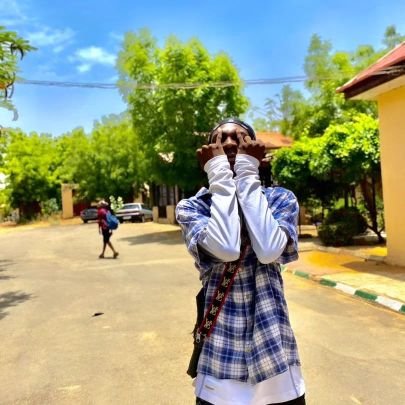 T_SmokeVybez's profile picture. Old acct sold😂💔