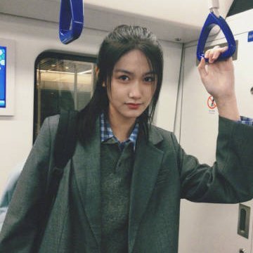 alinko354013627's profile picture. Life’s too short to be anything but happy FOLLOW BACK 💯