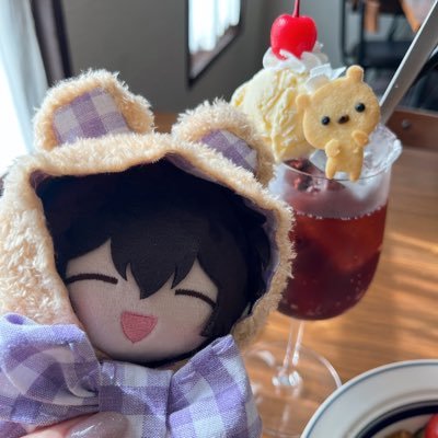 UzH06nm's profile picture. 