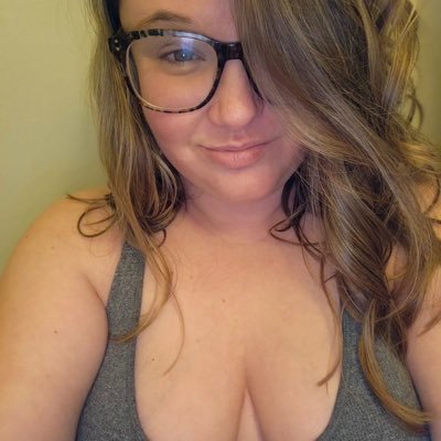Single mom of one daughter, God fearing and I’m nice to everyone I get in contact with