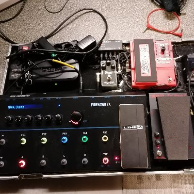 thorstenkguitar's profile picture. Bandgitarrist , Solokünstler, Gitarrenlehrer und Radiobetreiber.  #Gutmensch ! Gegen #Pegida, #AFD, #Querdenker und sonstige #Schwurbler !!!