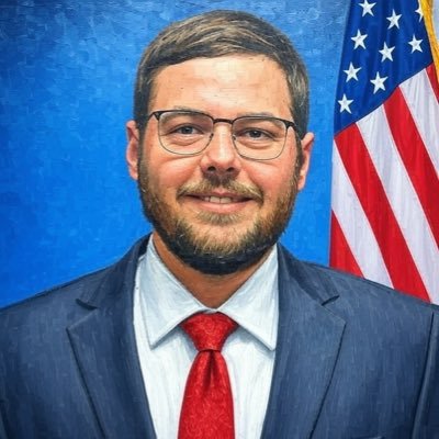 Catholic🇻🇦- Conservative 🇺🇸 | Secretary @BigFirstGOP | National Committeeman @KansasYRs | Opinions are my own