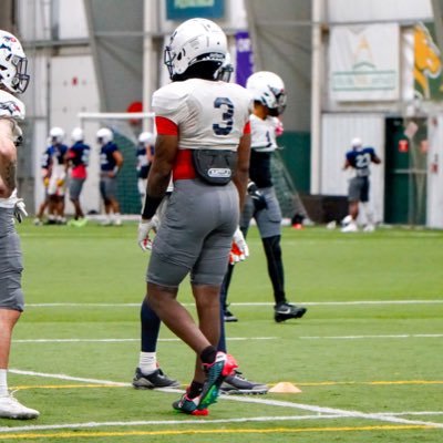 Lackawanna College | 6’3” 220lbs | VERSATILE LB/Edge |#jucoproduct | @LCFalconsFB | Phone: 410-271-5614