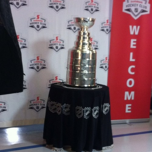 marlie13's profile picture. Broomball, Hockey lover!