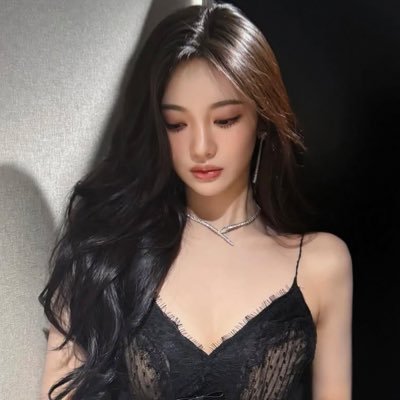 AsWonders's profile picture. Fan acc🔞; 26 y.o.; she/her; aroace 🖤🤍💜 ; RPS/RPF 🏳️‍🌈; minors dni ; multifandom ;