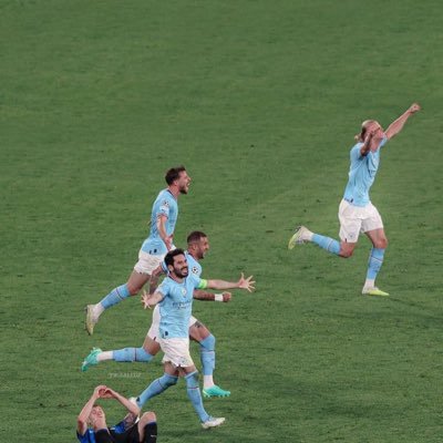 Akwasi_sterling's profile picture. Ghanaian🇬🇭|Man City| God,my source of strength|